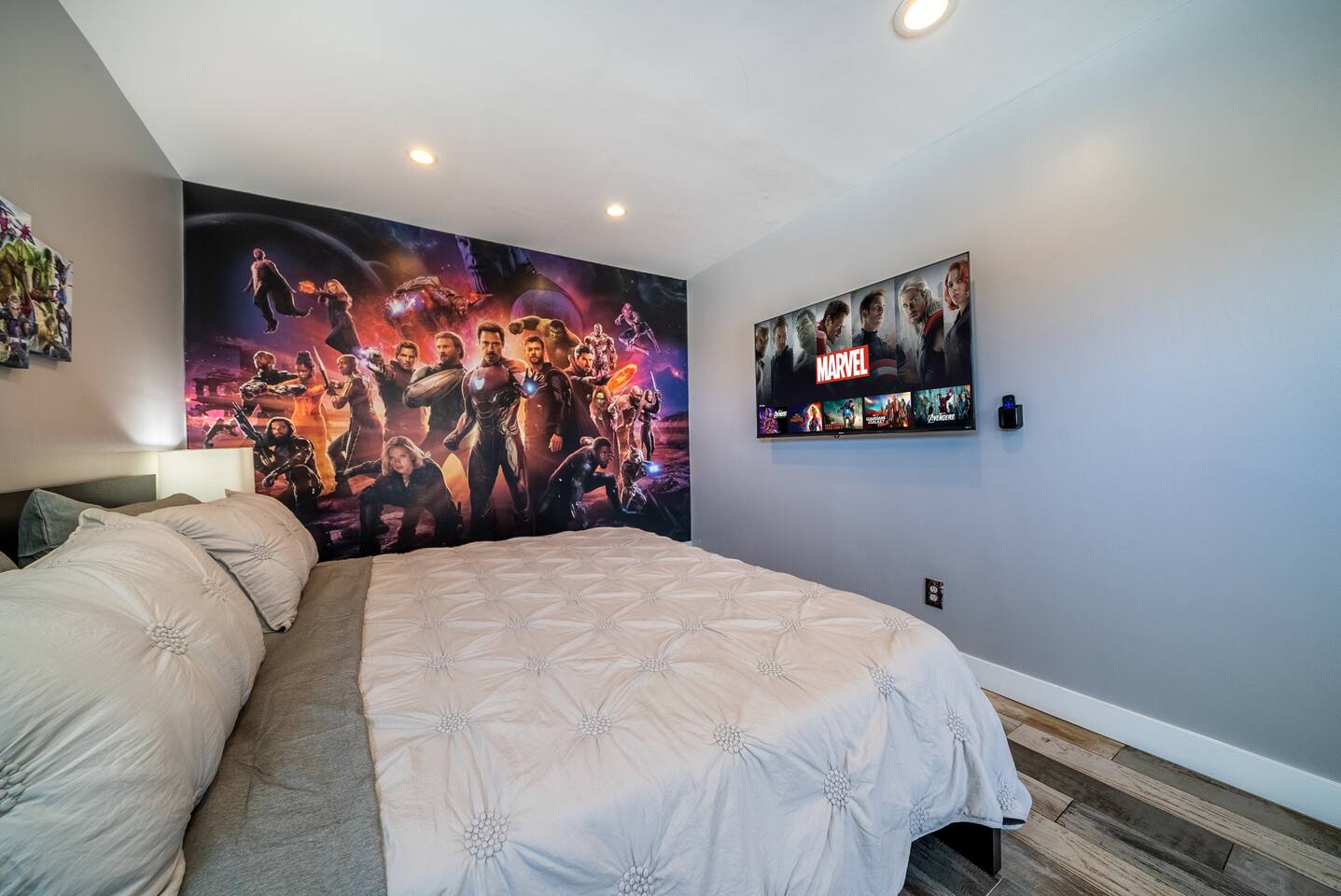 Roku TV with all your favorite streaming platforms!