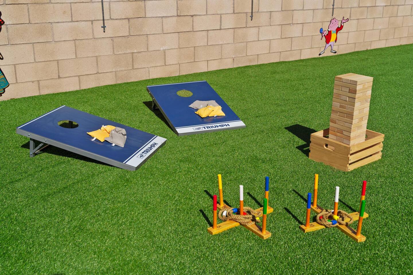 Cornhole and Jenga!