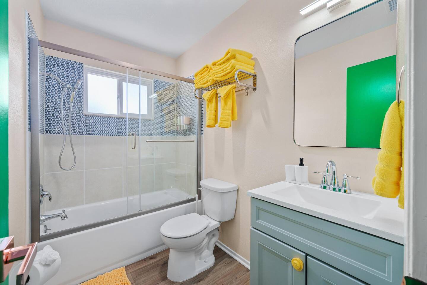 Take a relaxing bath after a long day at the parks!
