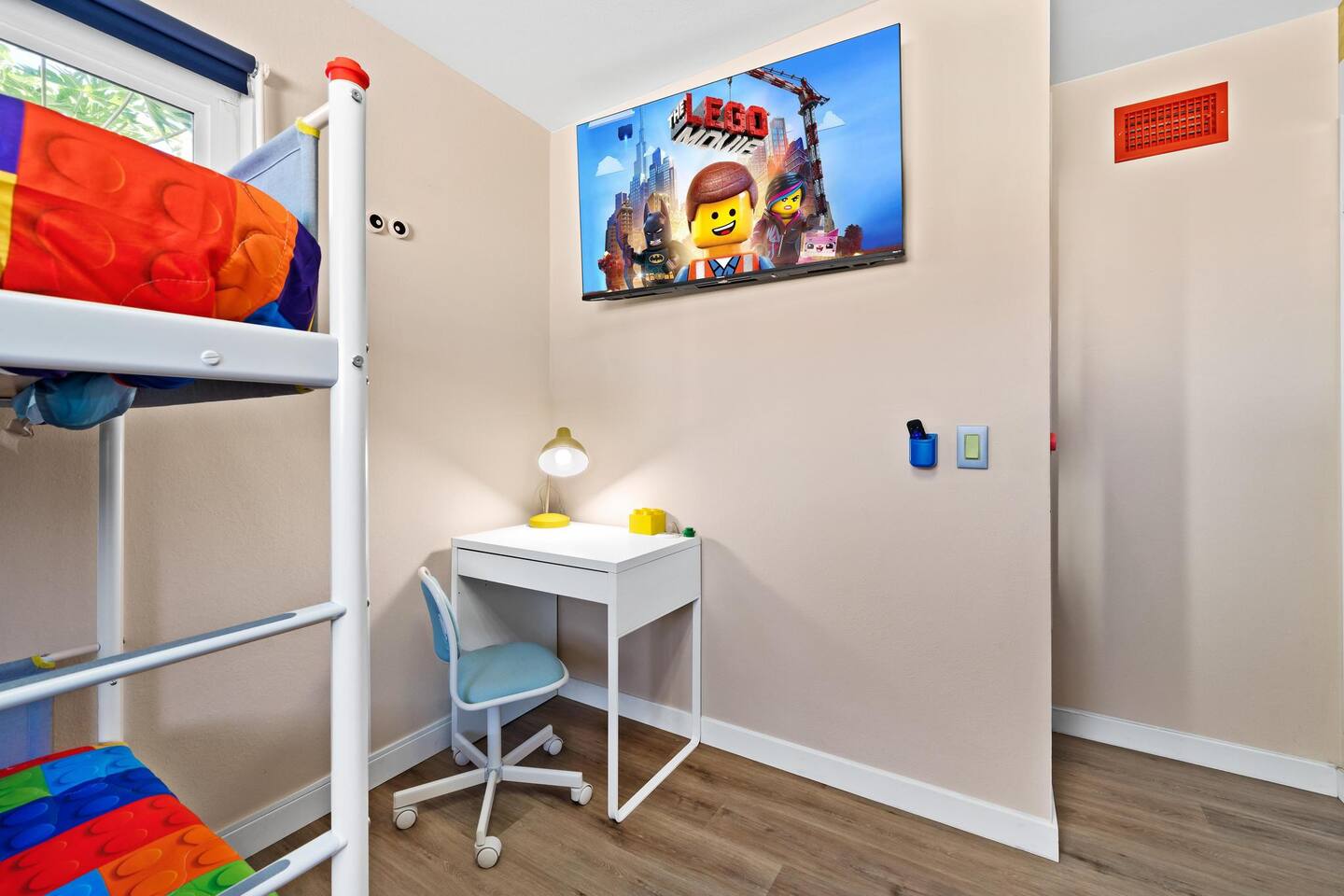 Kid's desk perfect for homework and studying!