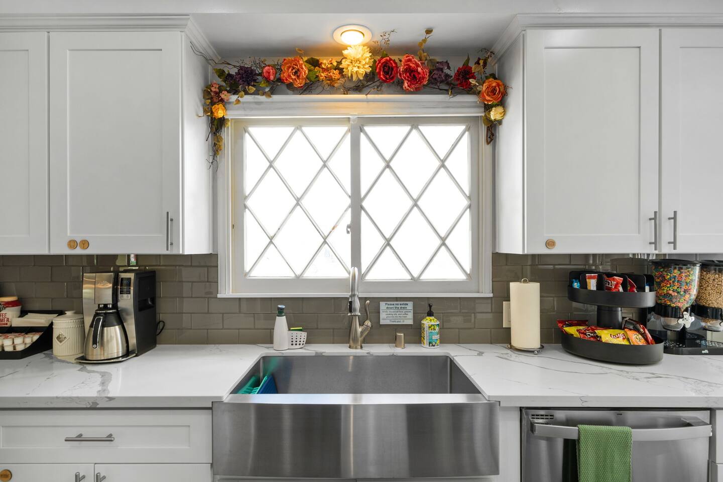 Snow White Kitchen