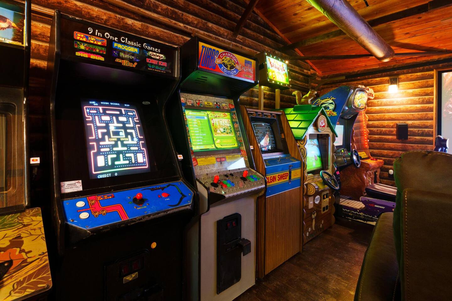 Arcade games in the movie theatre room!