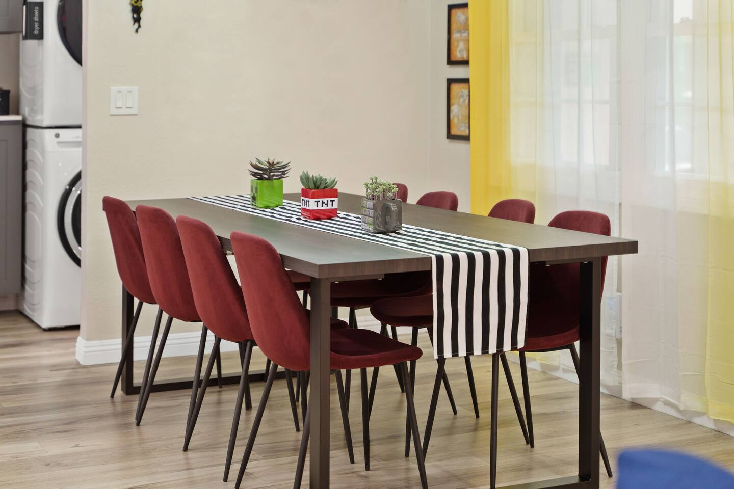 The Multiplayer Table
