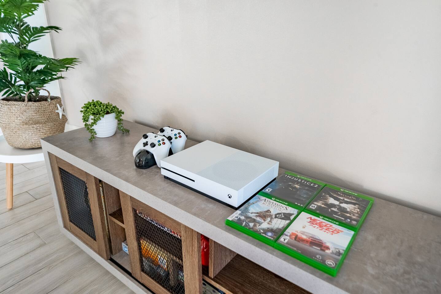 Xbox and video Ames available to play!