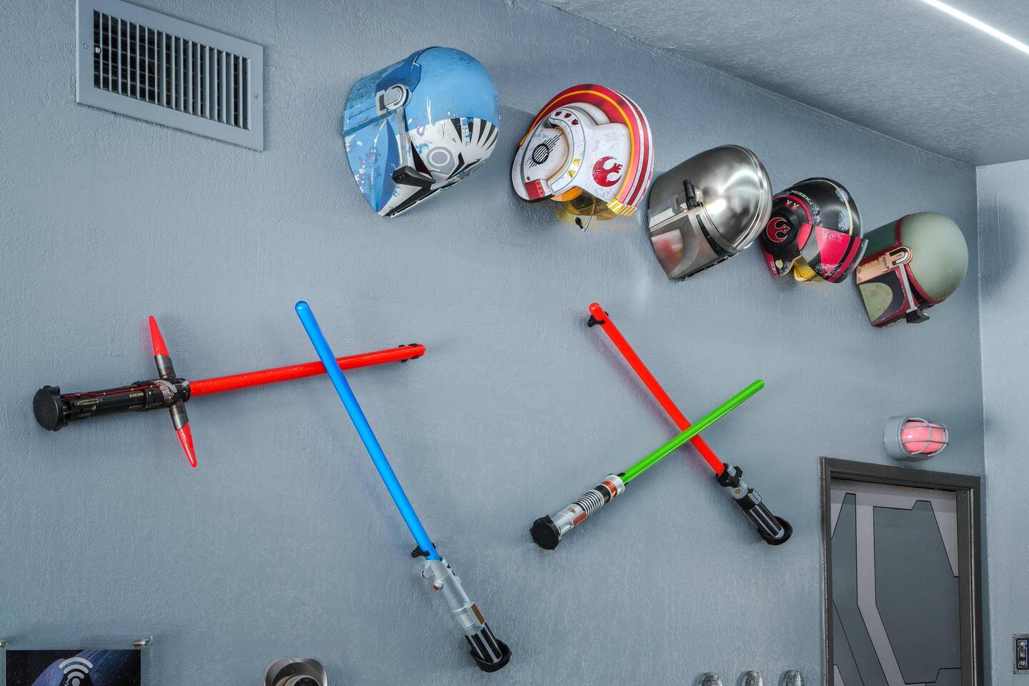 We don’t only have statues and droids, also helmets and all kinds of memorabilia.